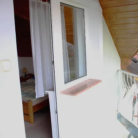 Prémecz Vila